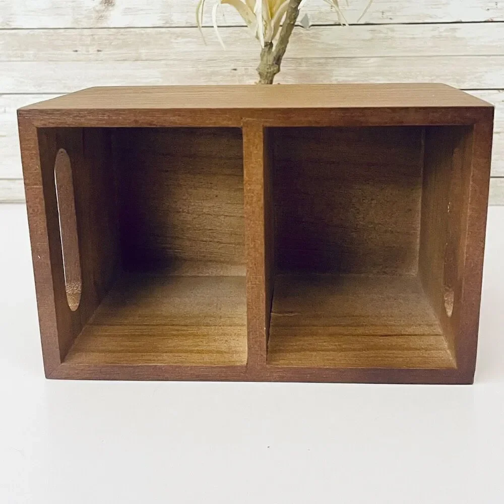 NWT Gorgeous Farmhouse Tan/ Brown Wood Remotes Graphic 2 Slots Organizer Holder